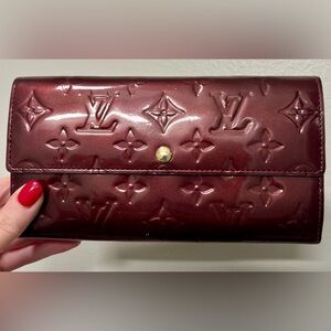 listing-status-banner